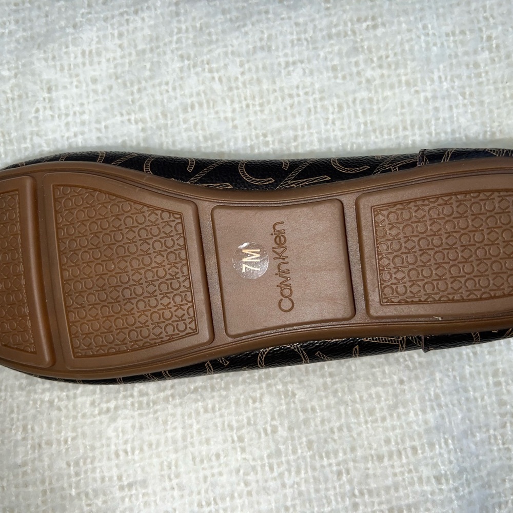 New - Picture 2 of 3